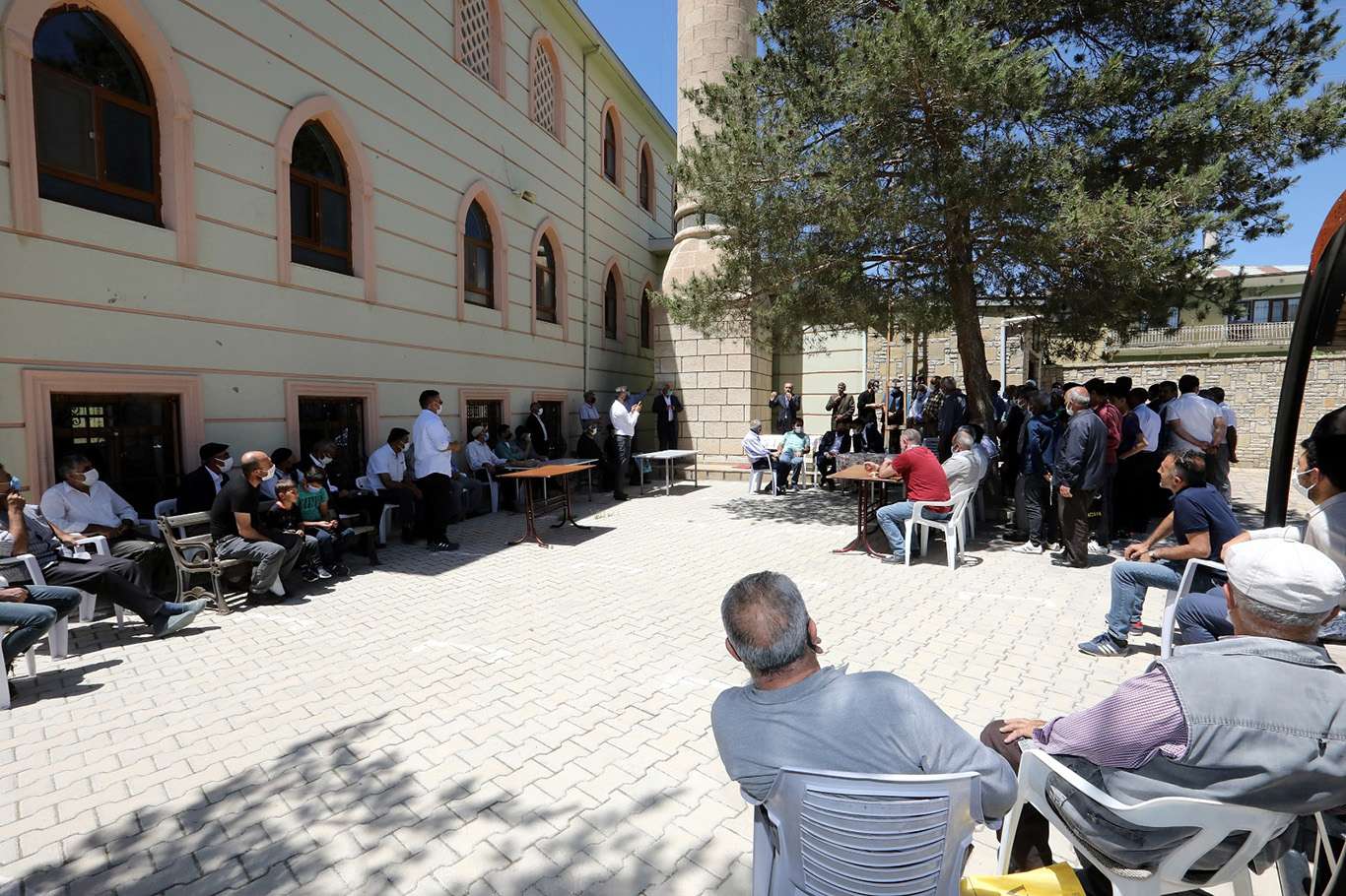 Van'ın Beyüzümü Mahallesi'nin 18 yıllık imar sorunu çözüldü Van'ın Beyüzümü Mahallesi'nin 18 yıllık imar sorunu çözüldü